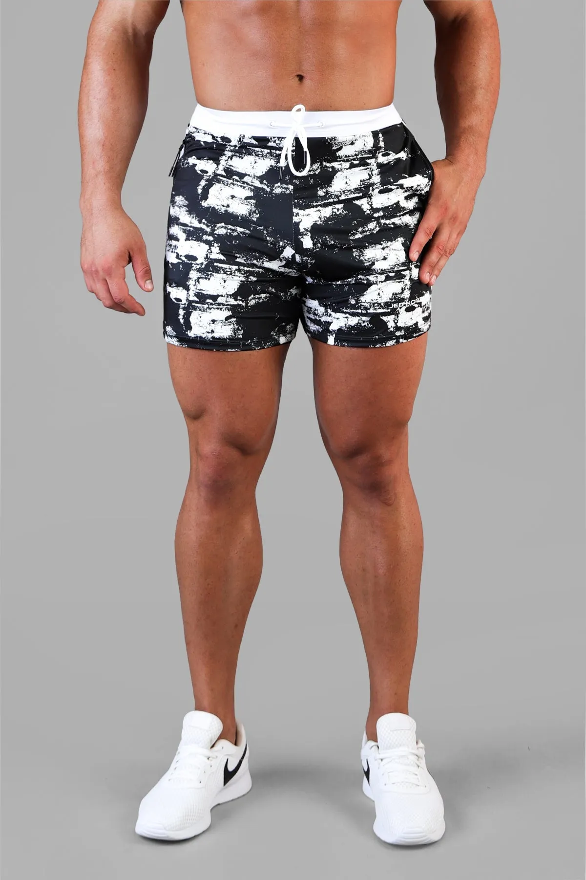 Ace Graphic Casual 5" Shorts 2.0 - Black Brush