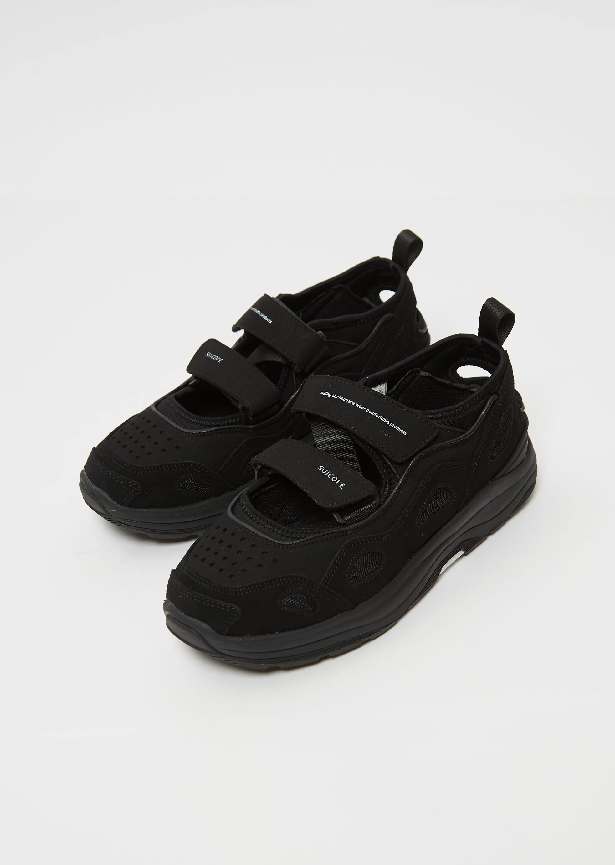 AKK-AB Sneakers — Black