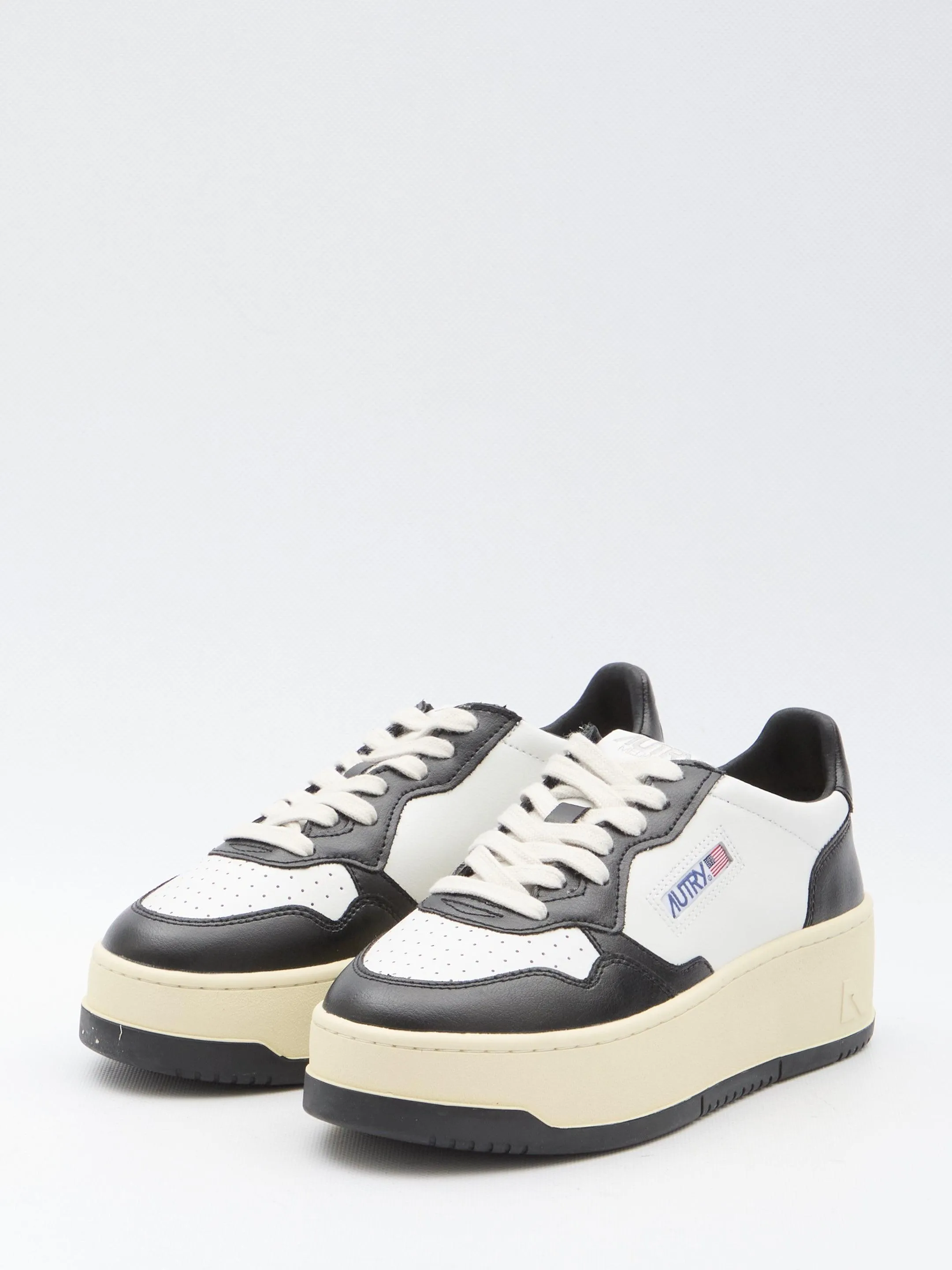 Autry Medalist Platform Low Sneakers