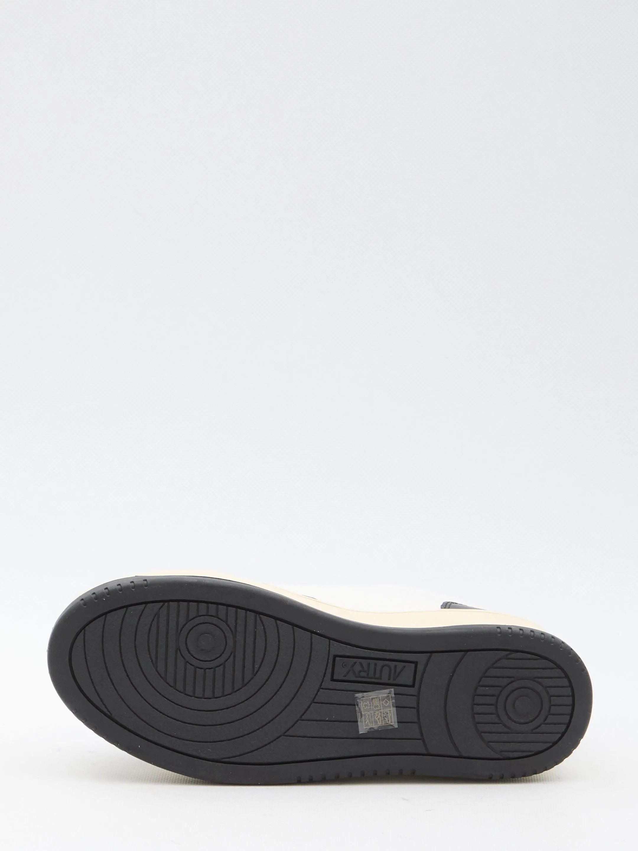 Autry Medalist Platform Low Sneakers