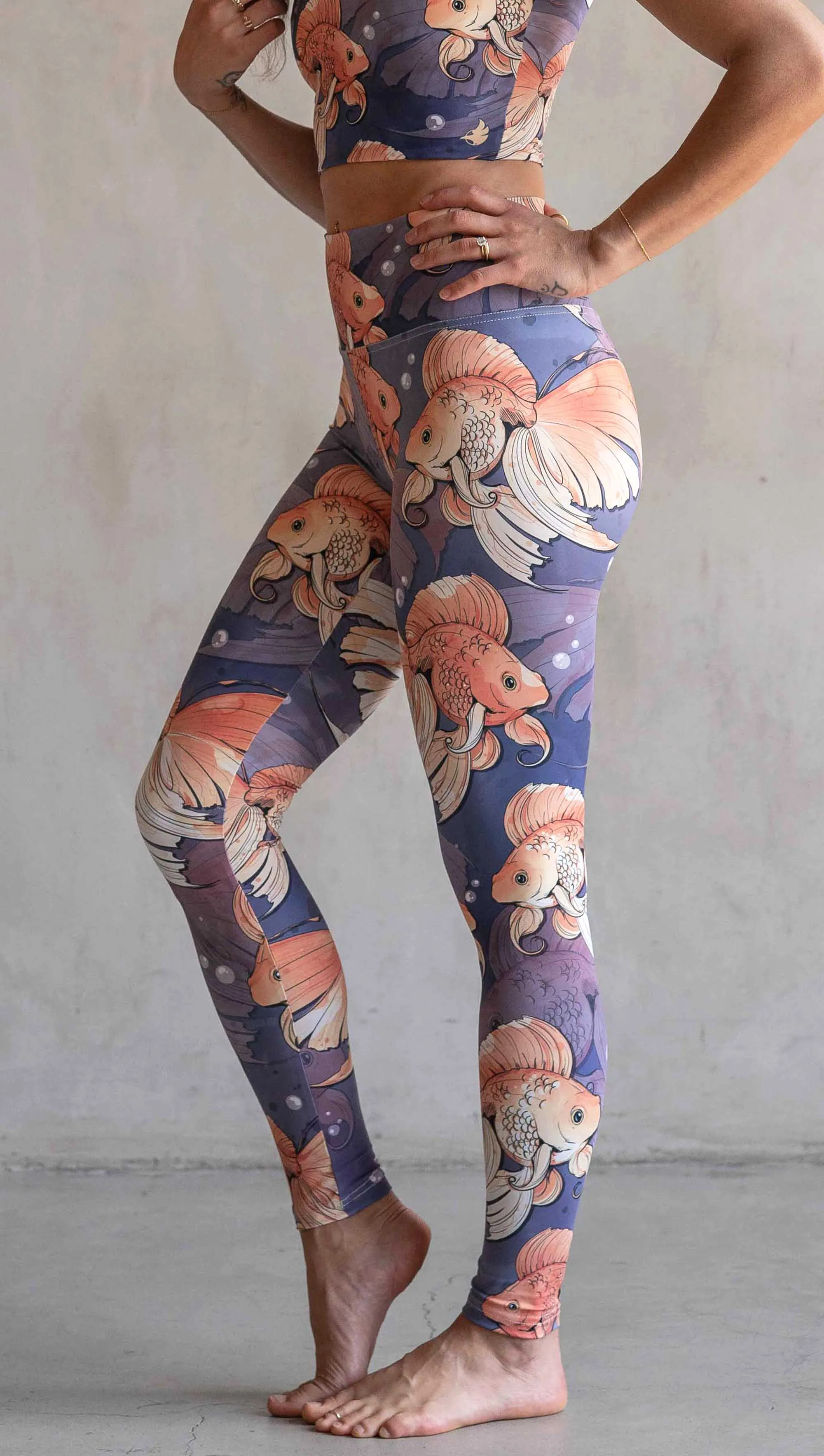 Be a Goldfish - Athleisure Leggings