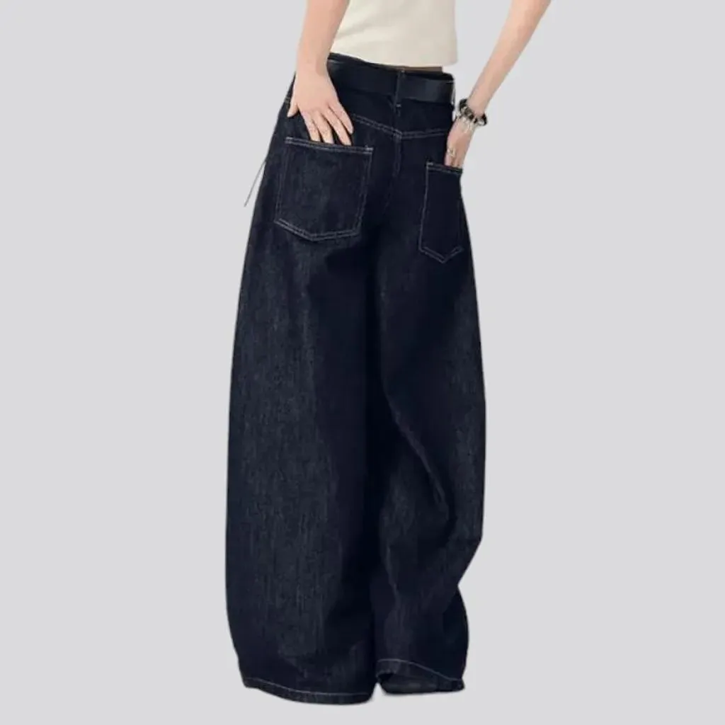 Dark-wash baggy jeans
 for ladies