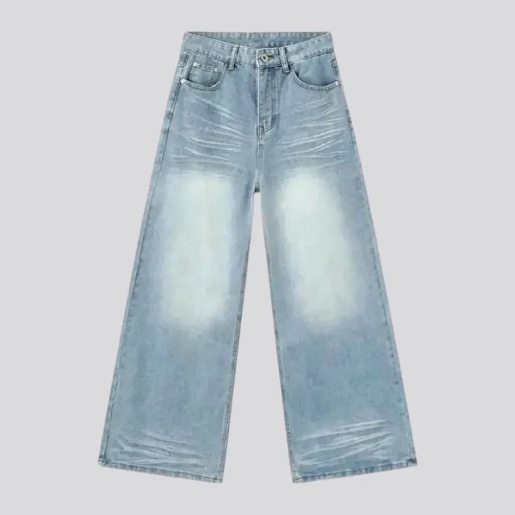 Fashionable men's jeans