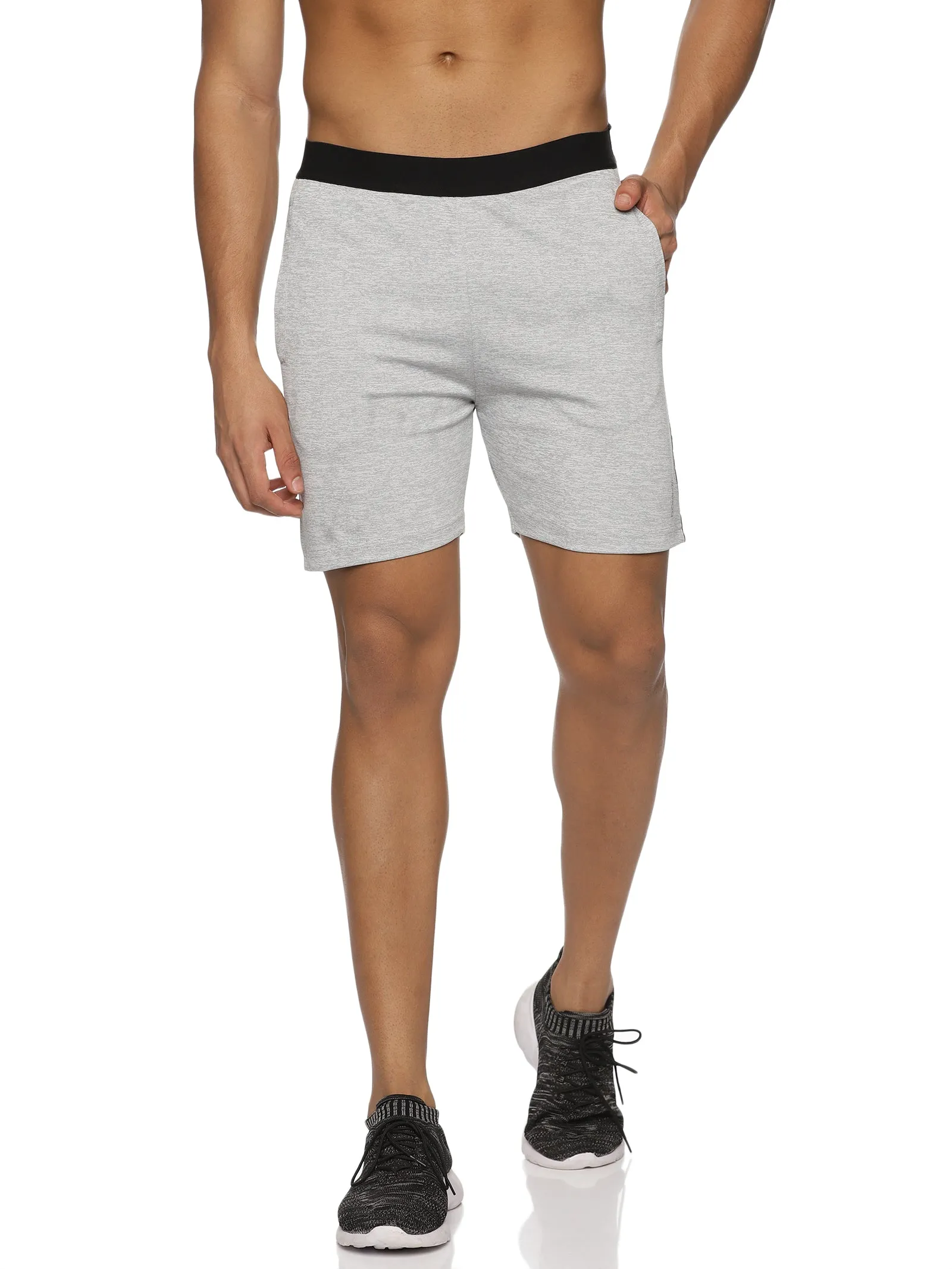 Men Training Shorts With Elastic Waist Band & Zipper Pockets