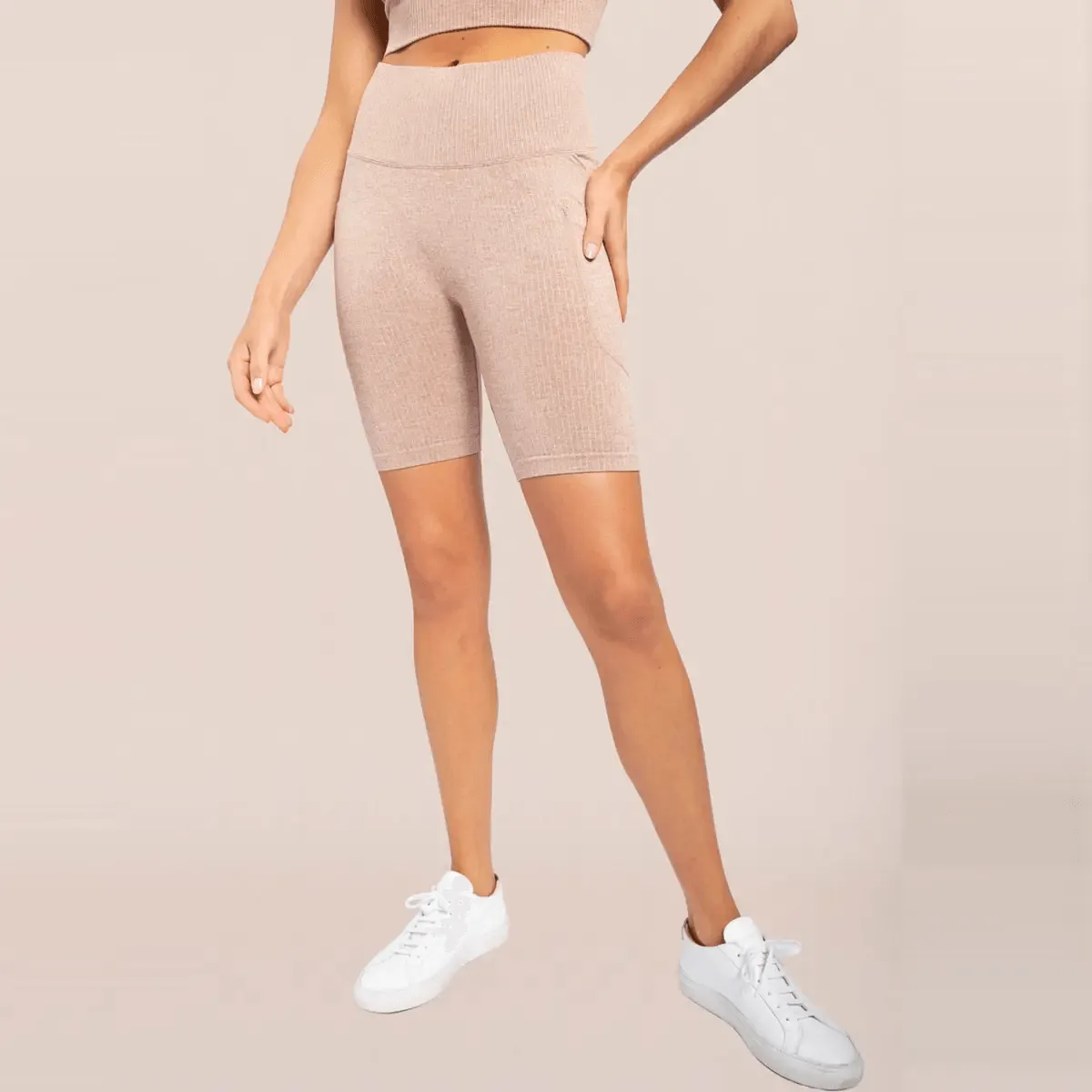 Mono B Seamless Hybrid Pocket Ribbed High-Waisted Biker Short - Mud