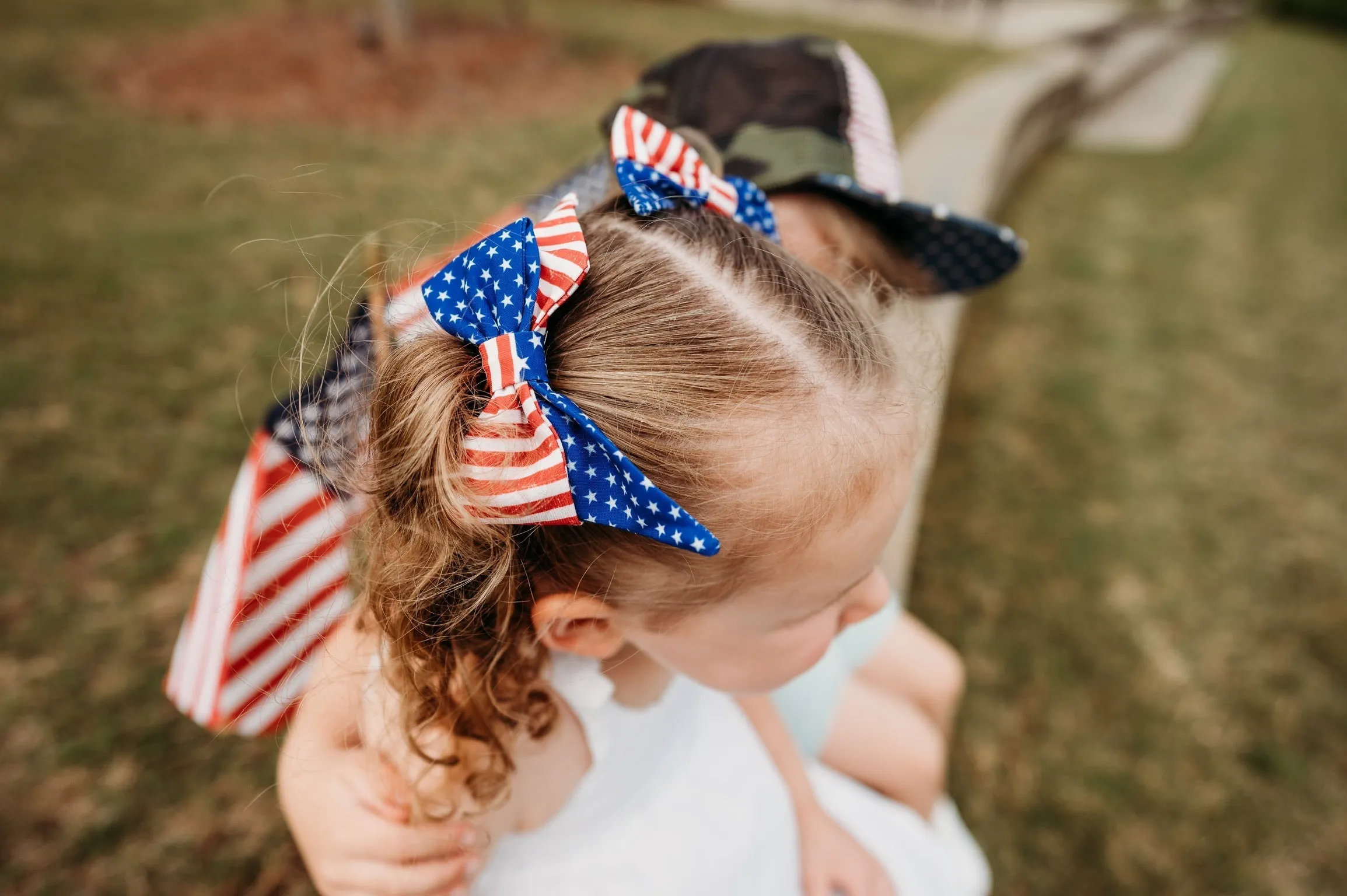 Patriotic Little Love Bug Bows