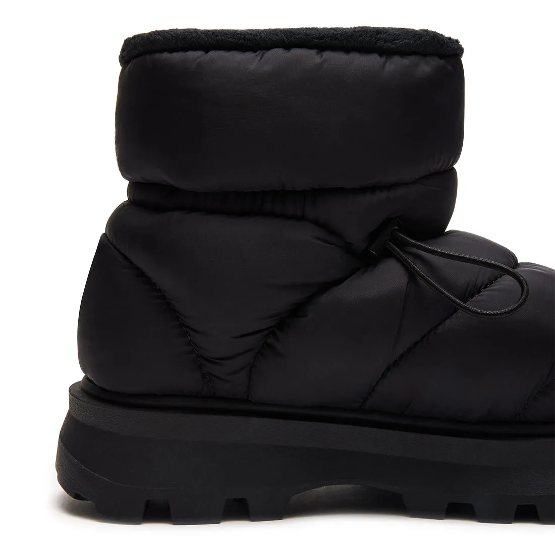 Snowy Sneaker BLACK