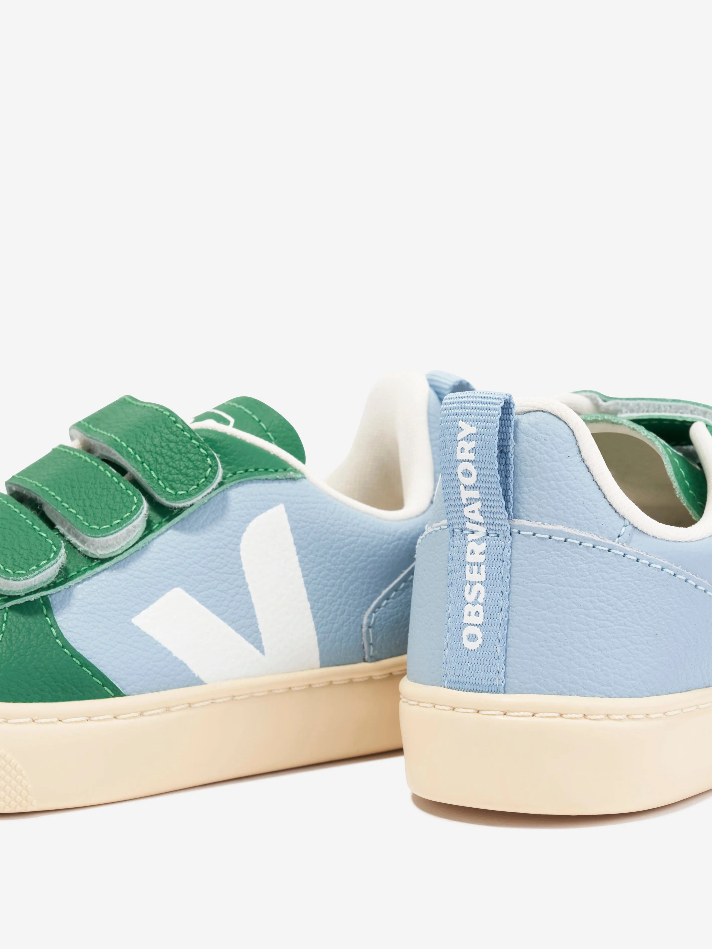 Veja Boys Small V-10 Animal Observatory Trainers in Green