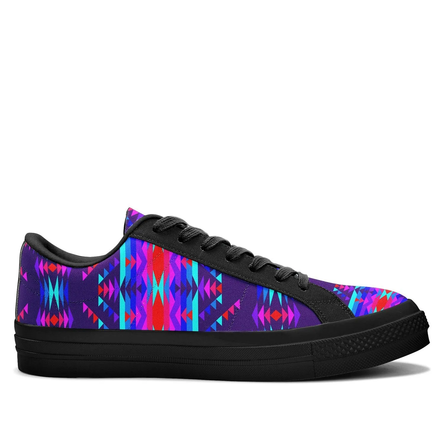 Visions of Peace Aapisi Low Top Canvas Shoes Black Sole