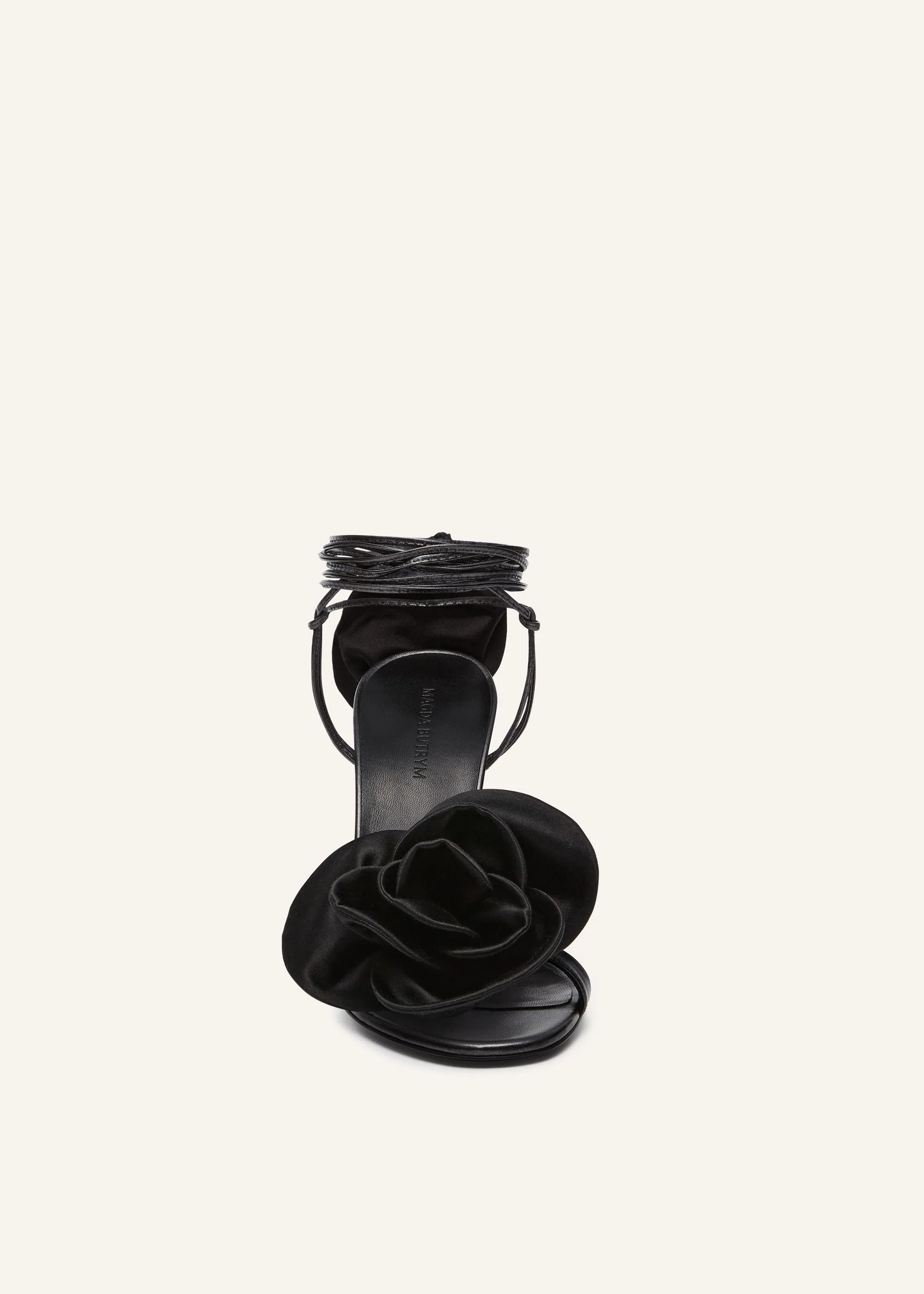 Wrap-around double-flower sandals in black leather